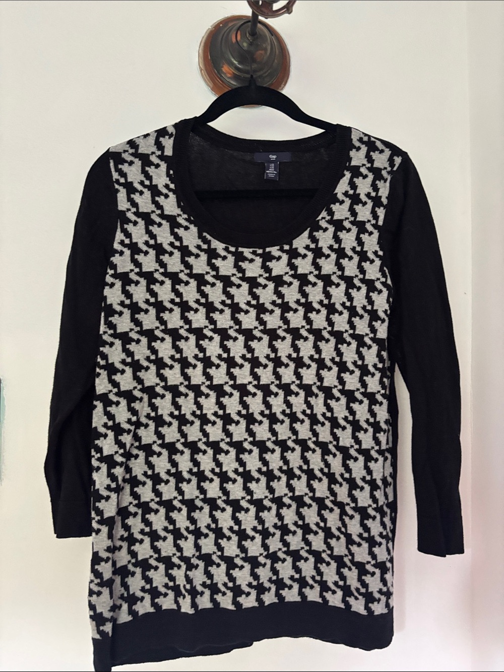 GAP Black & Gray Houndstooth Long Sleeve Scoop Neck Top